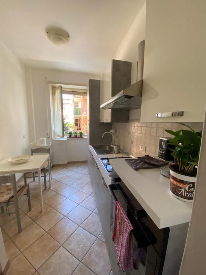 Appartement Tra Mare E Arte à Ostie Extérieur photo