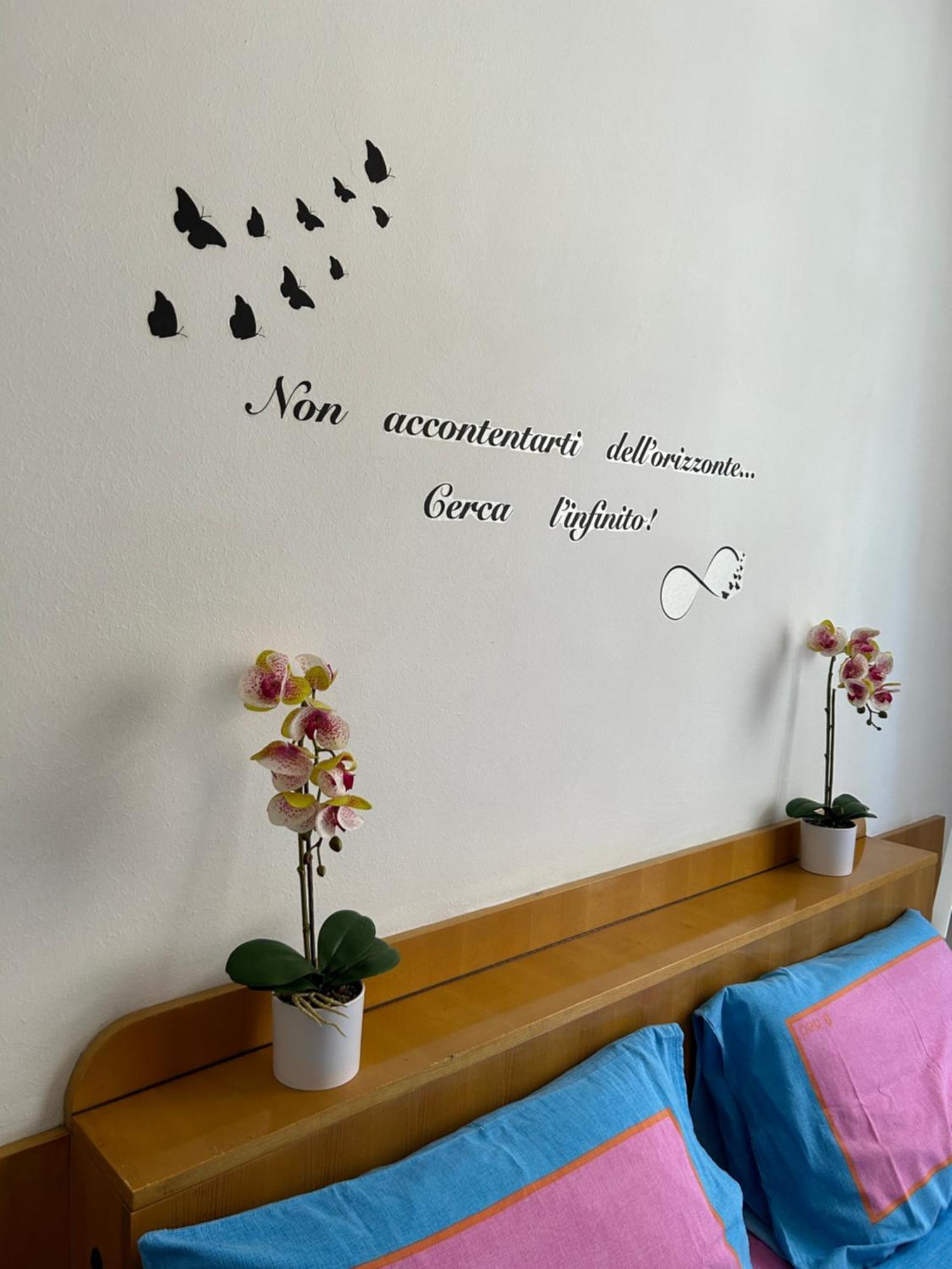 Appartement Tra Mare E Arte à Ostie Extérieur photo